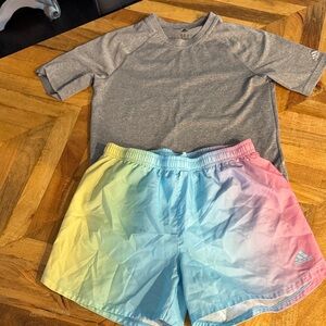 Gray T-Shirt and Gradient Shorts Set Adidas girls top medium bottom extra large